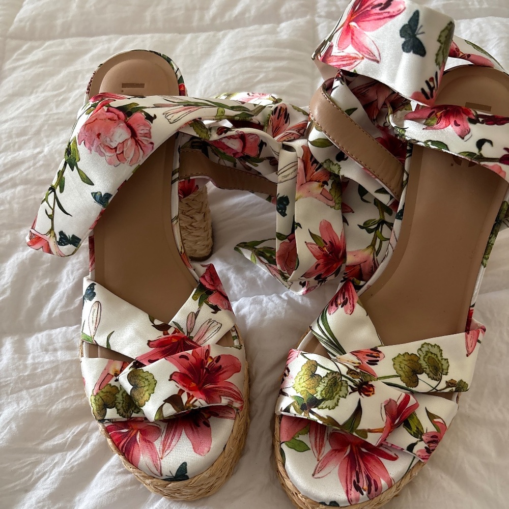 Wedge wrap sandal